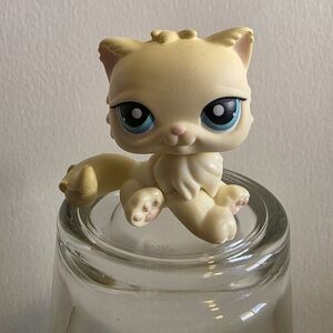 ✨️Littlest Pet Shop LPS Authentic Cat Kitty Persian 428 Cream Yellow Blue Eyes